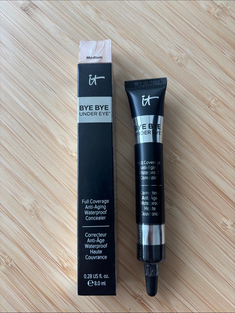 NIB it cosmetics Bye Bye Under Eye Concealer in Medium
